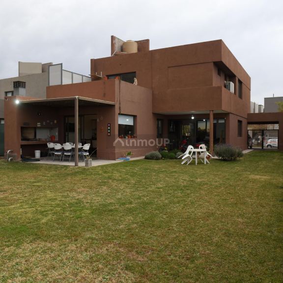 Casa en Alquiler en Lujan de Cuyo, Mendoza
