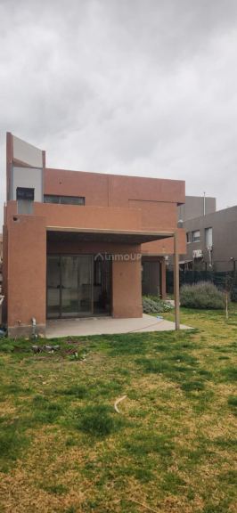 Casa en Alquiler en Lujan de Cuyo, Mendoza