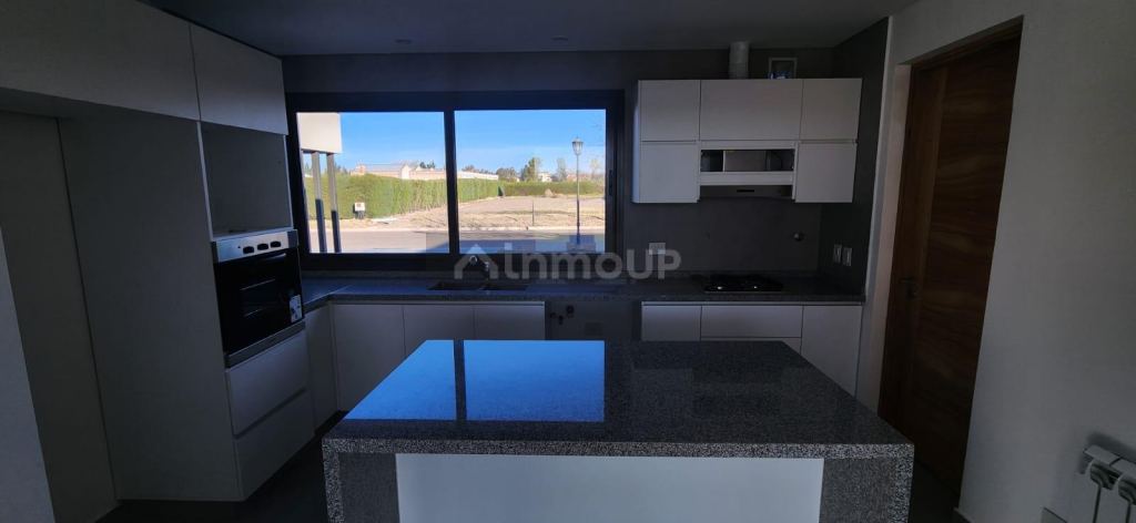 Casa en Alquiler en Lujan de Cuyo, Mendoza