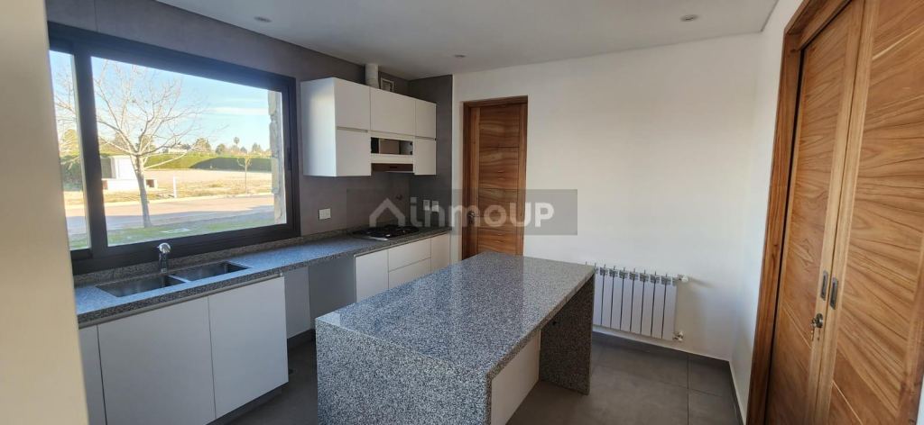 Casa en Alquiler en Lujan de Cuyo, Mendoza