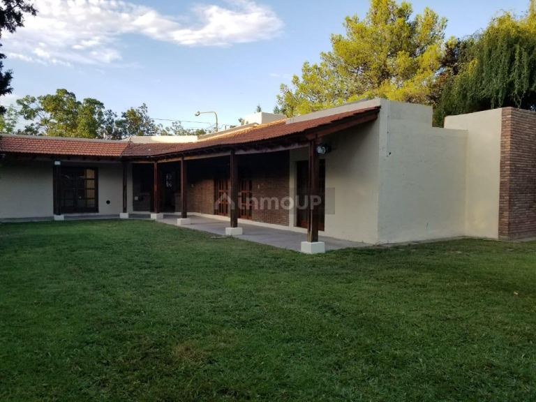 Casa en Alquiler en Lujan de Cuyo, Mendoza