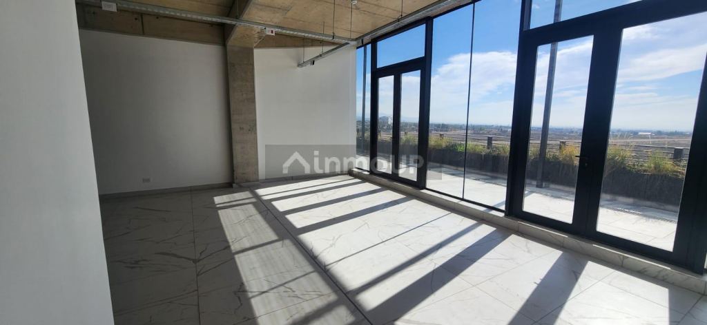 Oficina en Alquiler en Lujan de Cuyo, Mendoza - USD 2.400 | Inmoup - 16