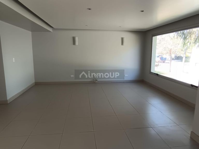 Casa en Alquiler en Maipu, Mendoza