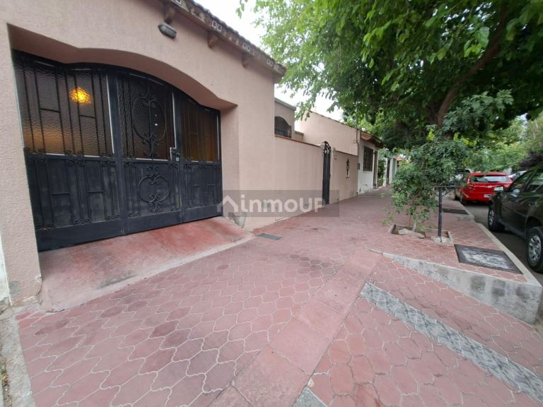 Casa en Venta en Guaymallen, Mendoza