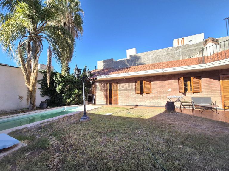 Casa en Venta en Guaymallen, Mendoza