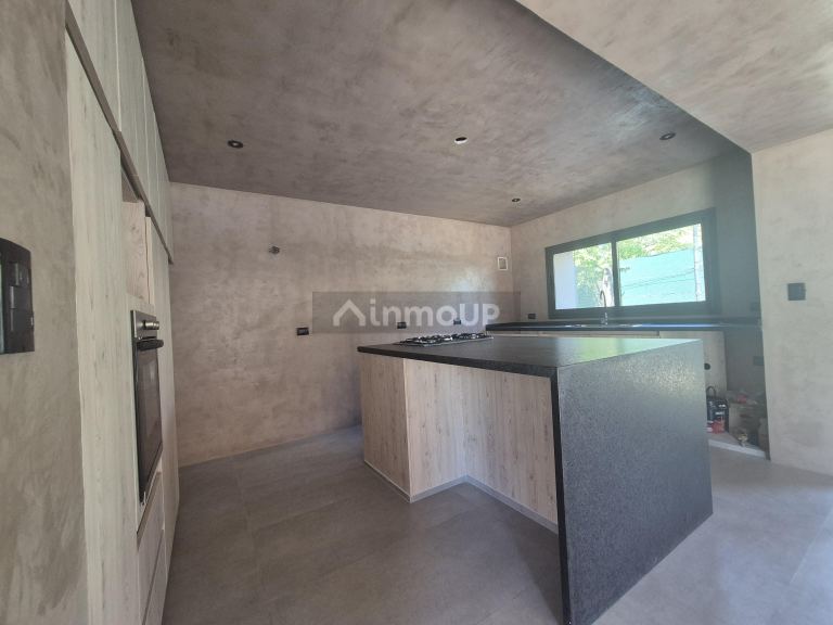 Casa en Alquiler en Maipu, Mendoza