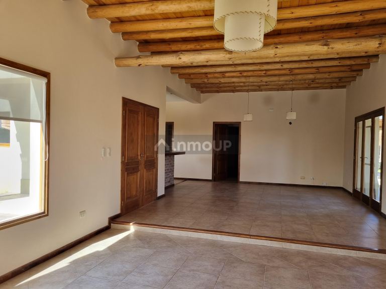 Casa en Alquiler en Maipu, Mendoza