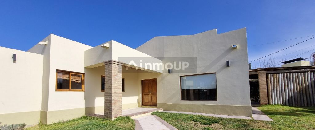 Casa en Alquiler en Maipu, Mendoza