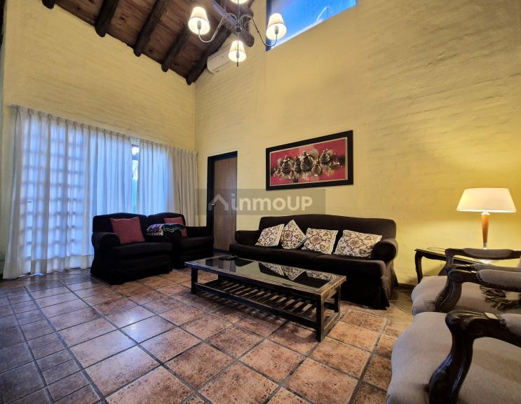 Casa en Venta en Guaymallen, Mendoza