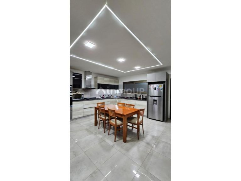 Casa en Venta en Capital, San Juan