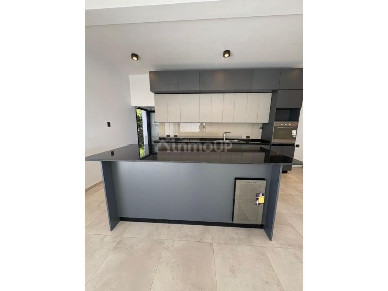 Casa en Venta en Capital, San Juan