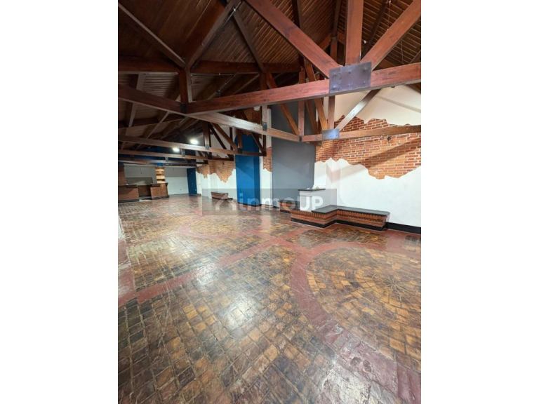 Local Comercial en Alquiler en Capital, San Juan