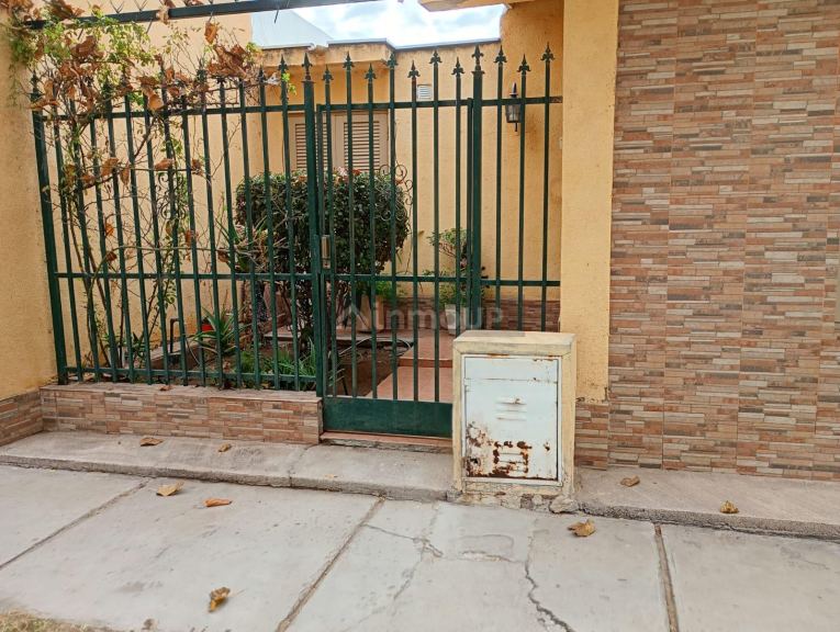 Casa en Venta en Rivadavia, Mendoza
