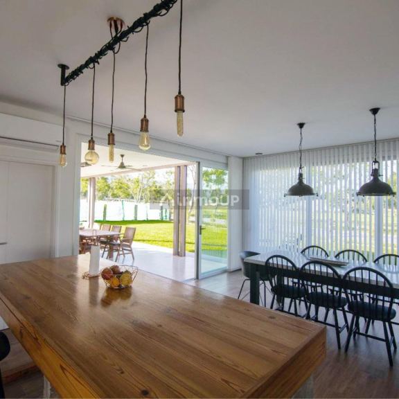 Casa en Venta en Yerba Buena, Tucuman