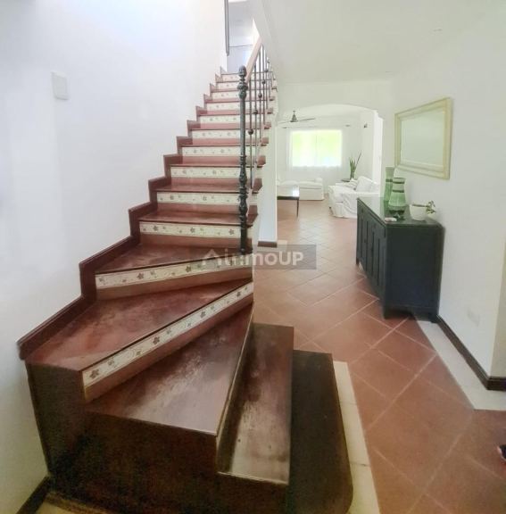 Casa en Venta en Yerba Buena, Tucuman