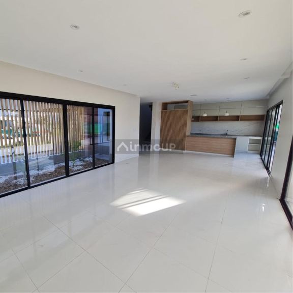 Casa en Venta en Yerba Buena, Tucuman