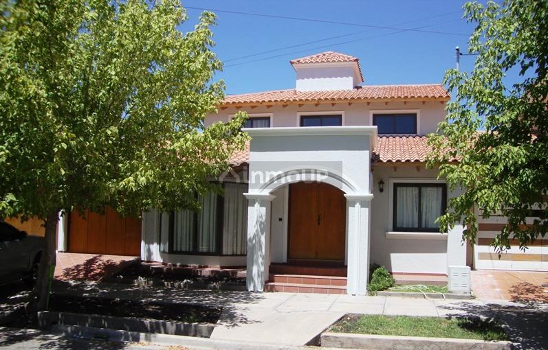 Casa en Alquiler en Maipu, Mendoza