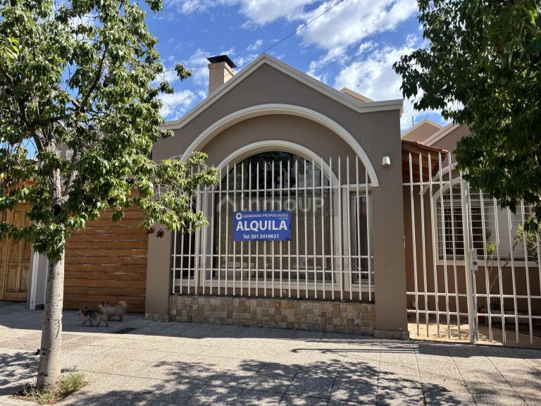 Casa en Alquiler en Guaymallen, Mendoza