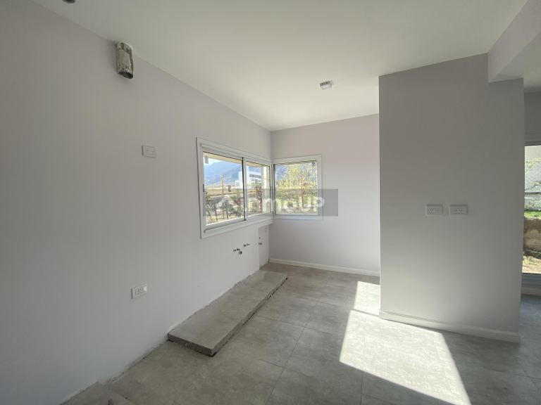 Casa en Venta en Juana Koslay, San Luis