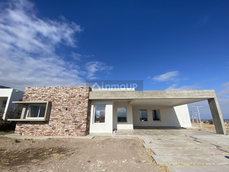 Casa en Venta en Juana Koslay, San Luis