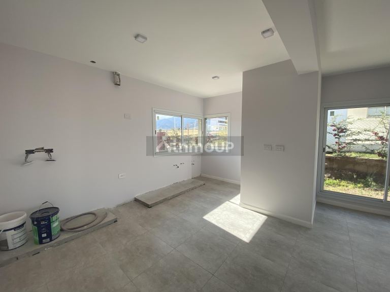 Casa en Venta en Juana Koslay, San Luis