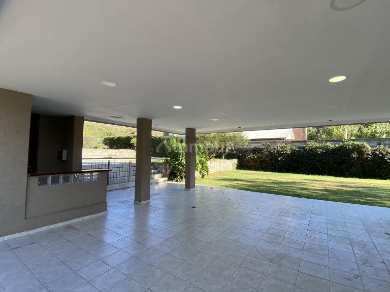 Casa en Venta en Juana Koslay, San Luis