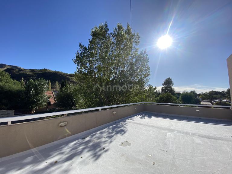 Casa en Venta en Juana Koslay, San Luis