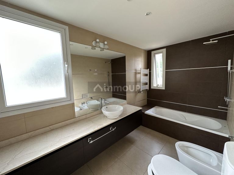 Casa en Venta en Juana Koslay, San Luis