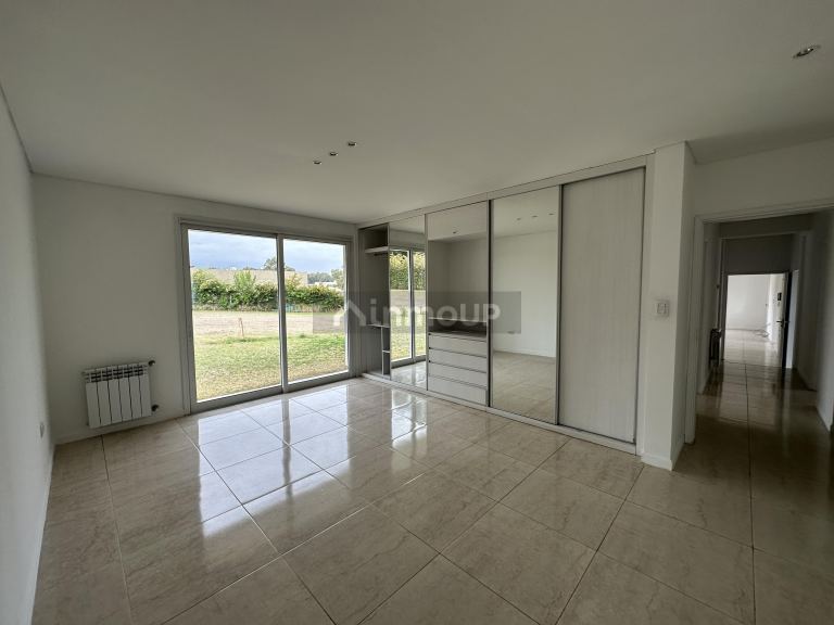 Casa en Venta en Juana Koslay, San Luis