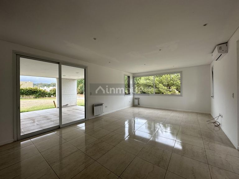 Casa en Venta en Juana Koslay, San Luis