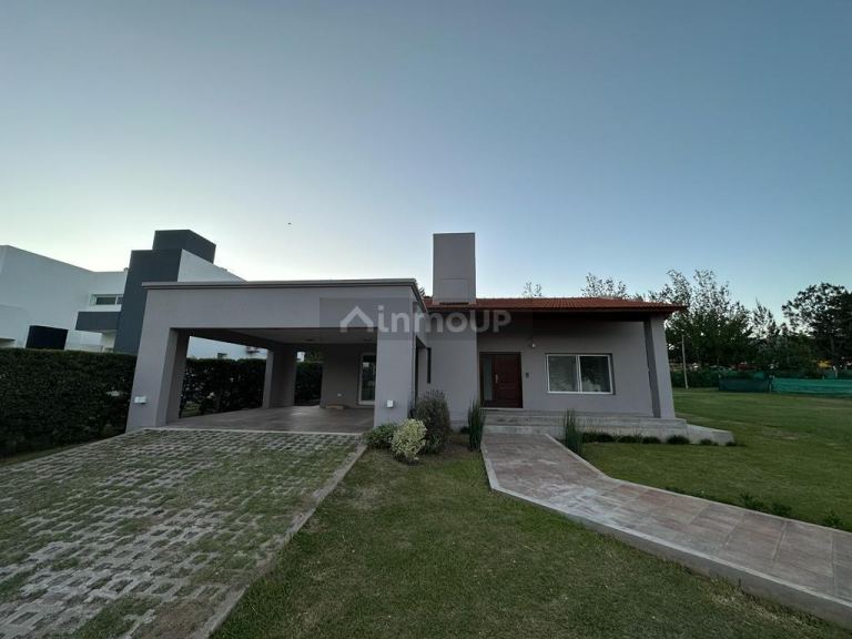 Casa en Venta en Juana Koslay, San Luis