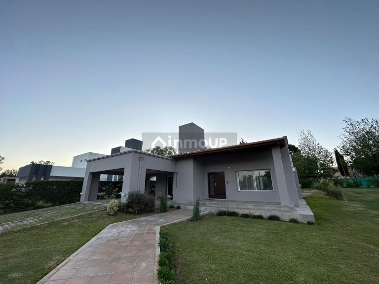 Casa en Venta en Juana Koslay, San Luis