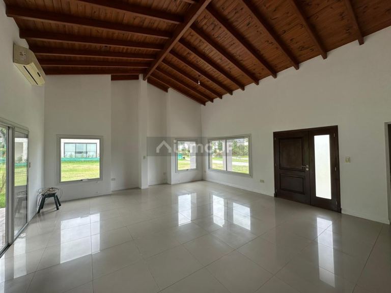 Casa en Venta en Juana Koslay, San Luis