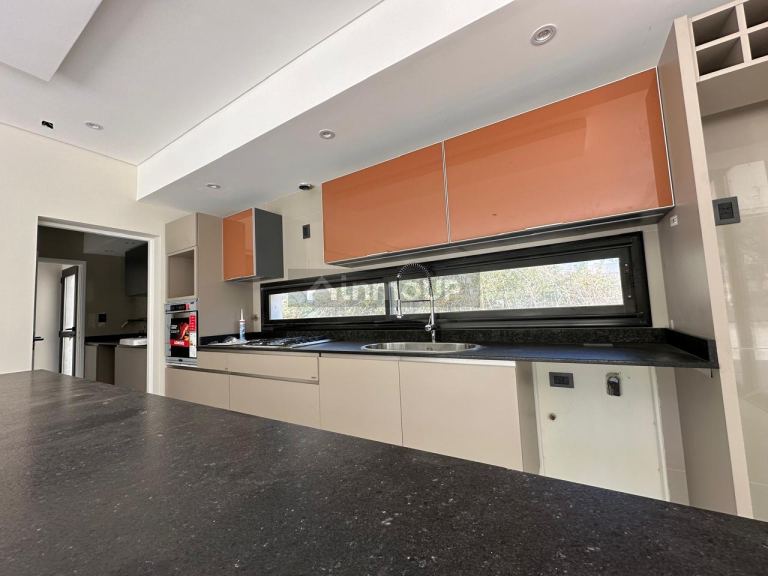 Casa en Venta en San Luis, San Luis