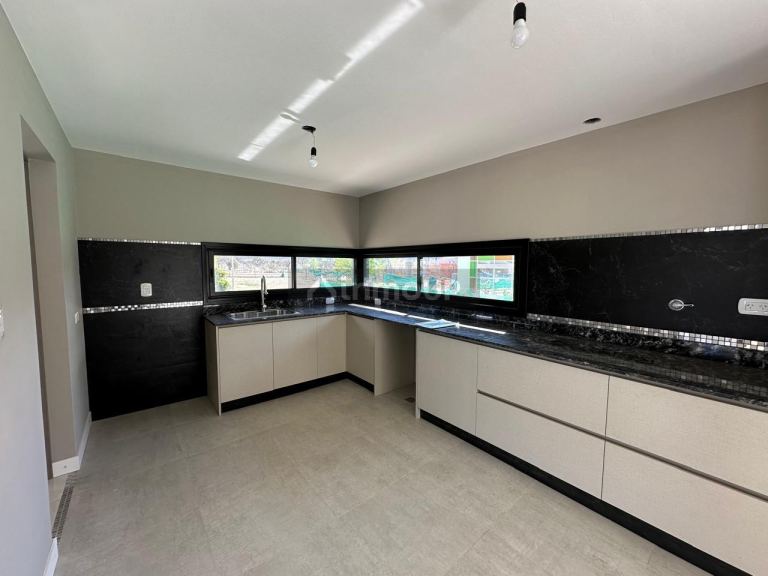 Casa en Venta en Juana Koslay, San Luis