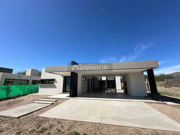 Casa en Venta en Juana Koslay, San Luis