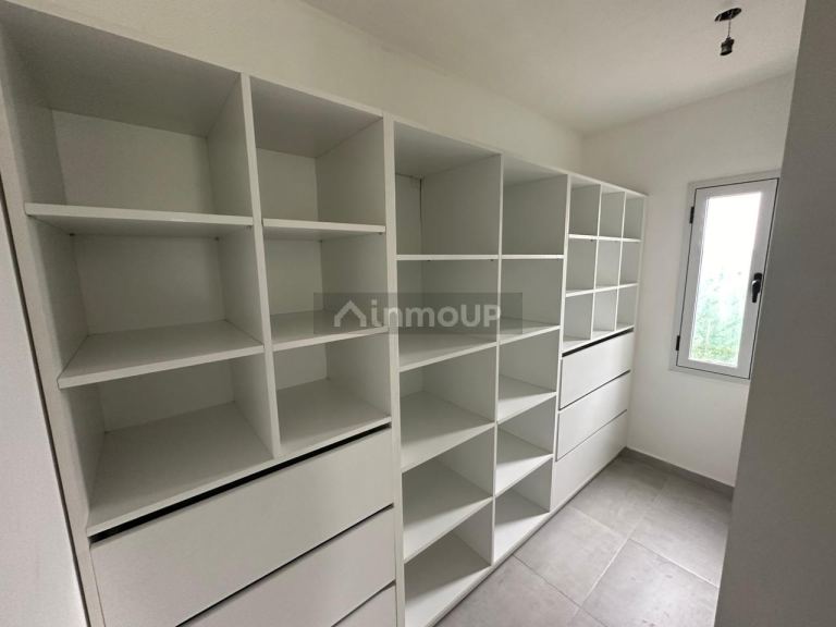 Casa en Venta en Juana Koslay, San Luis