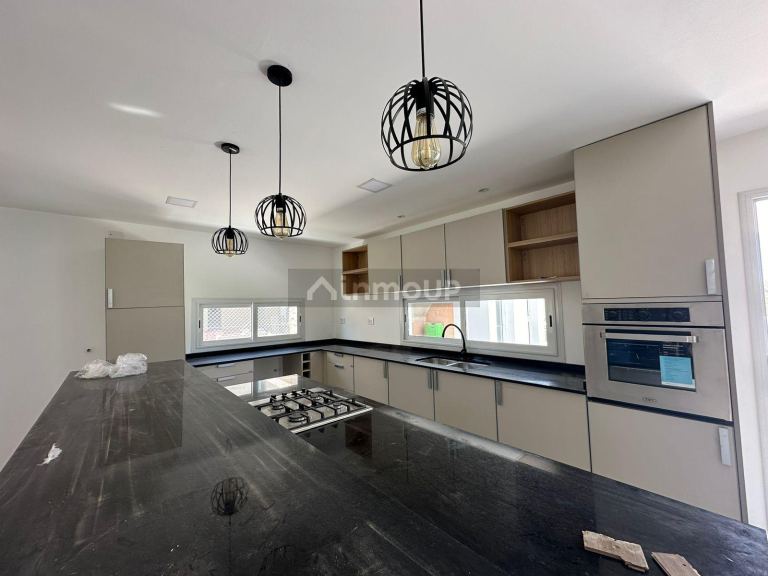 Casa en Venta en Juana Koslay, San Luis