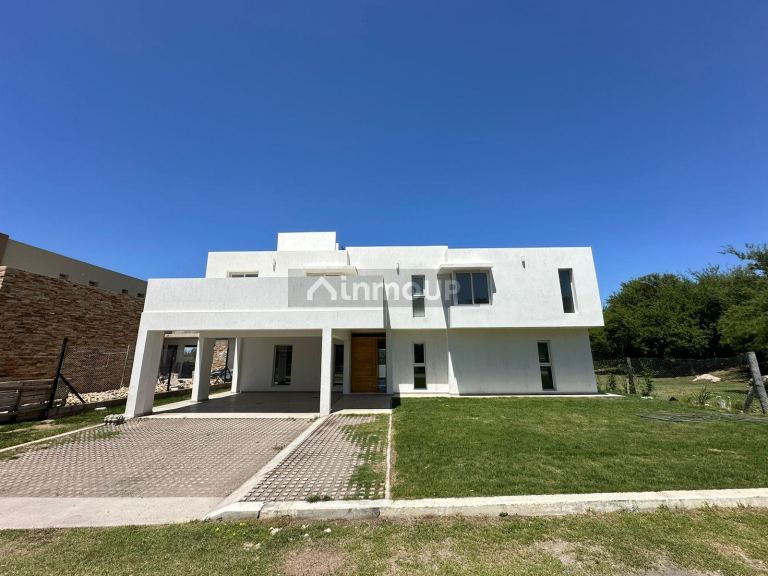 Casa en Venta en Juana Koslay, San Luis