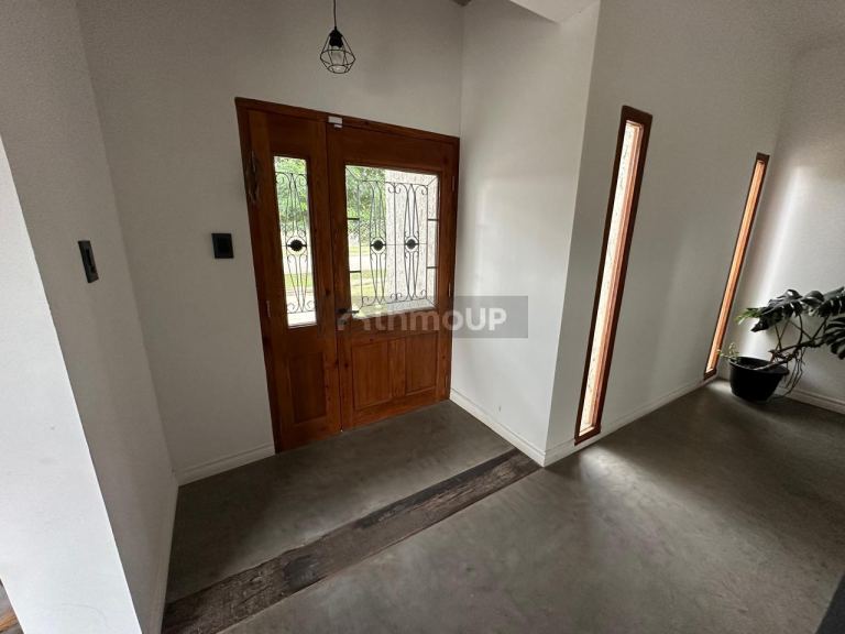 Casa en Venta en Juana Koslay, San Luis
