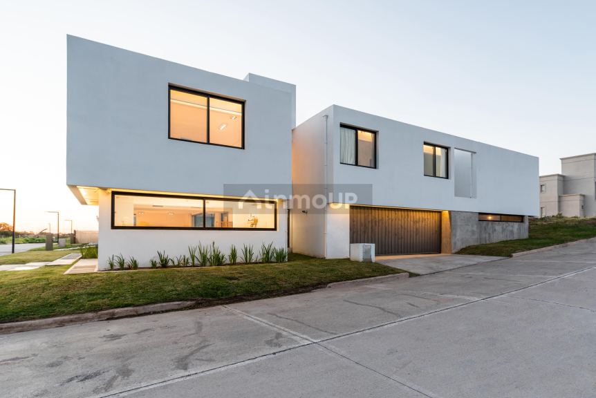 Casa en Venta en Juana Koslay, San Luis