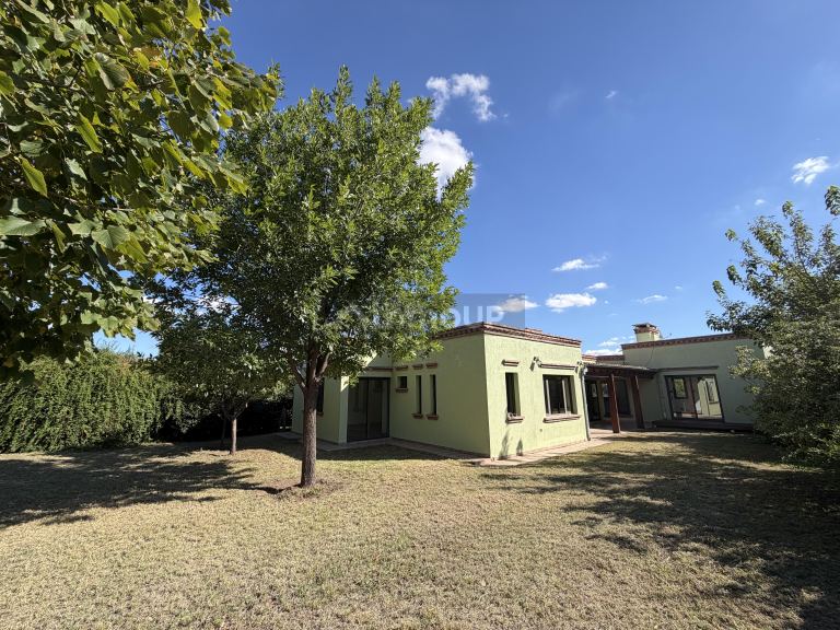 Casa en Venta en Juana Koslay, San Luis