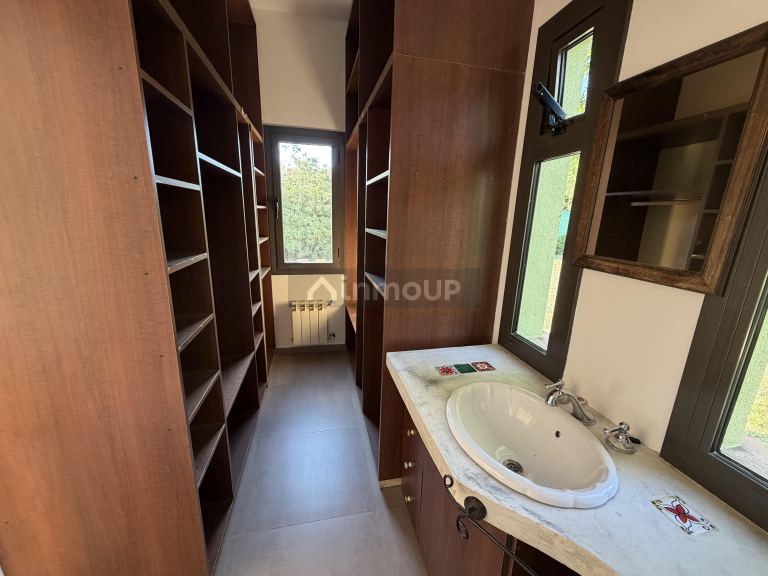 Casa en Venta en Juana Koslay, San Luis