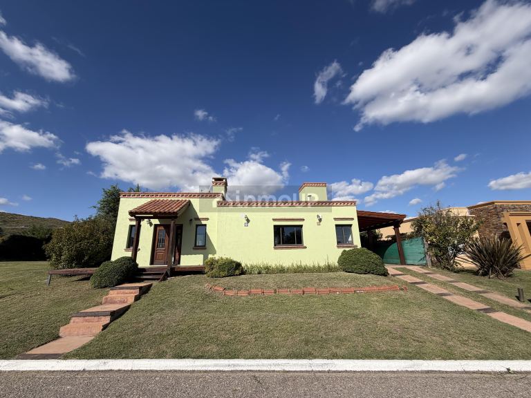 Casa en Venta en Juana Koslay, San Luis