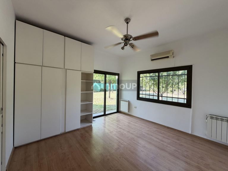 Casa en Venta en Juana Koslay, San Luis