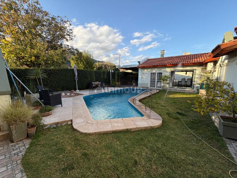 Casa en Venta en Juana Koslay, San Luis