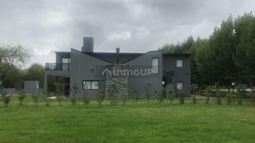 Casa en Venta en La Plata, G.B.A. Zona Sur