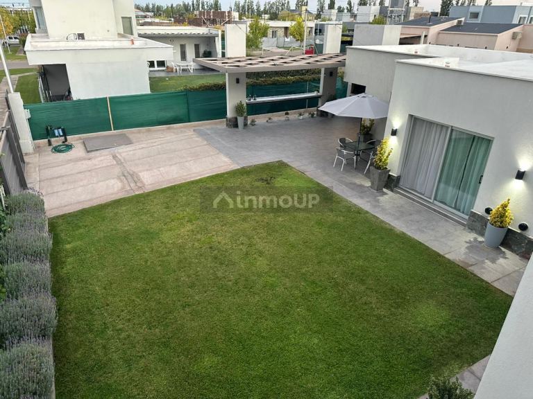 Casa en Alquiler en Lujan de Cuyo, Mendoza