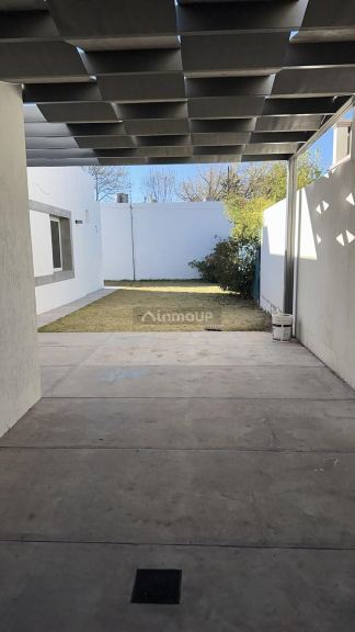 Casa en Alquiler en Godoy Cruz, Mendoza