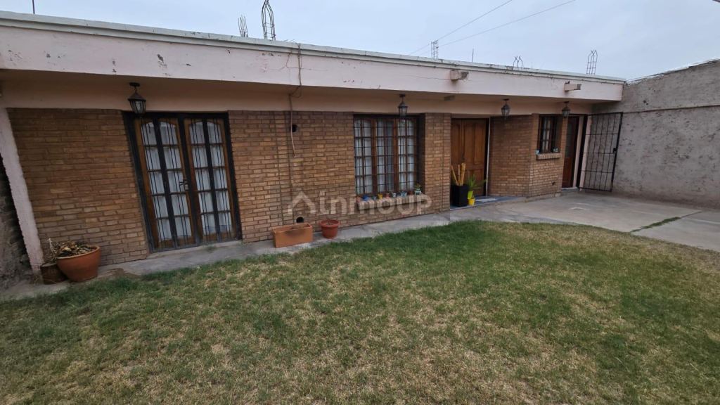 Casa en Venta en Guaymallen, Mendoza